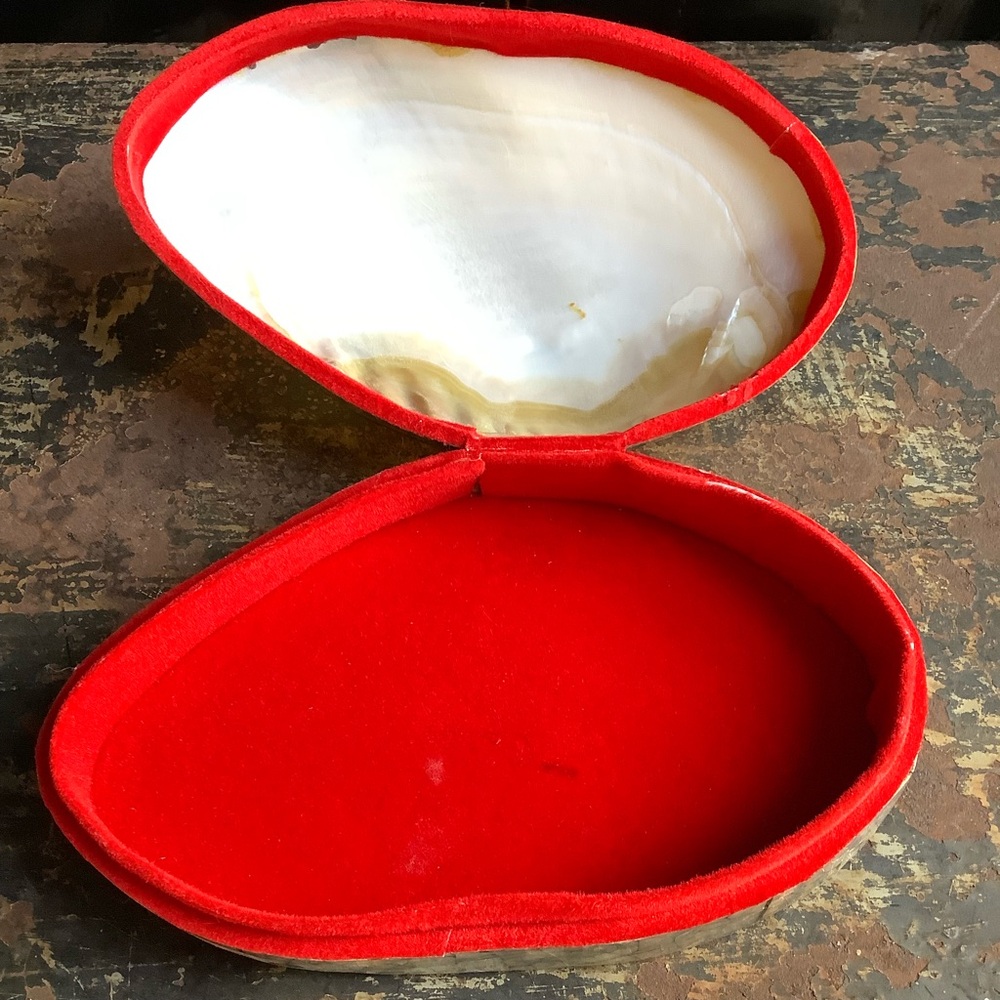 Vintage Large Mother of Pearl Clam Shell and Abalone Box - Picture 2 of 7